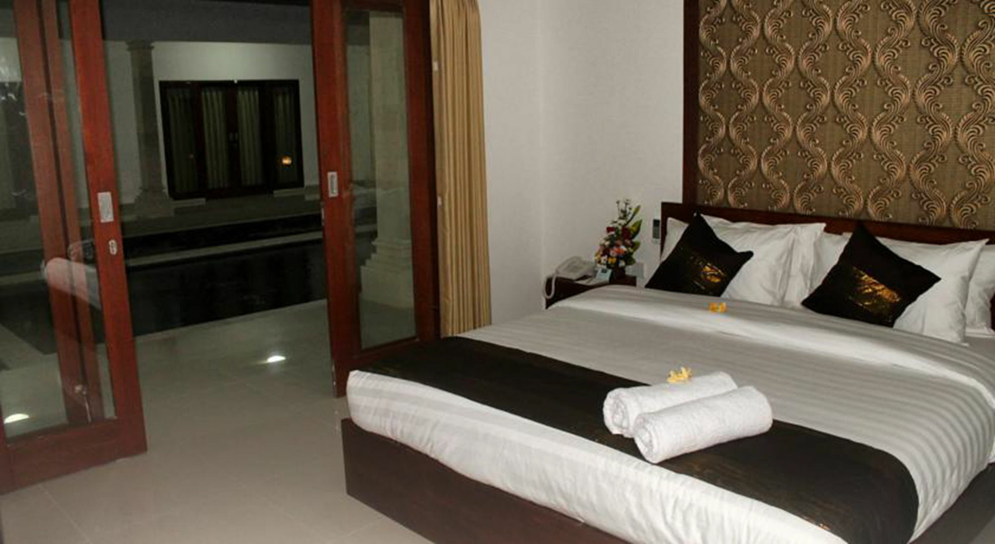 แองกี สเตย์ Hotel เกอโรโบกัน ภายนอก รูปภาพ